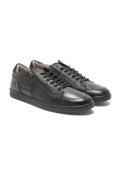 Baskets noires DISTRAIT